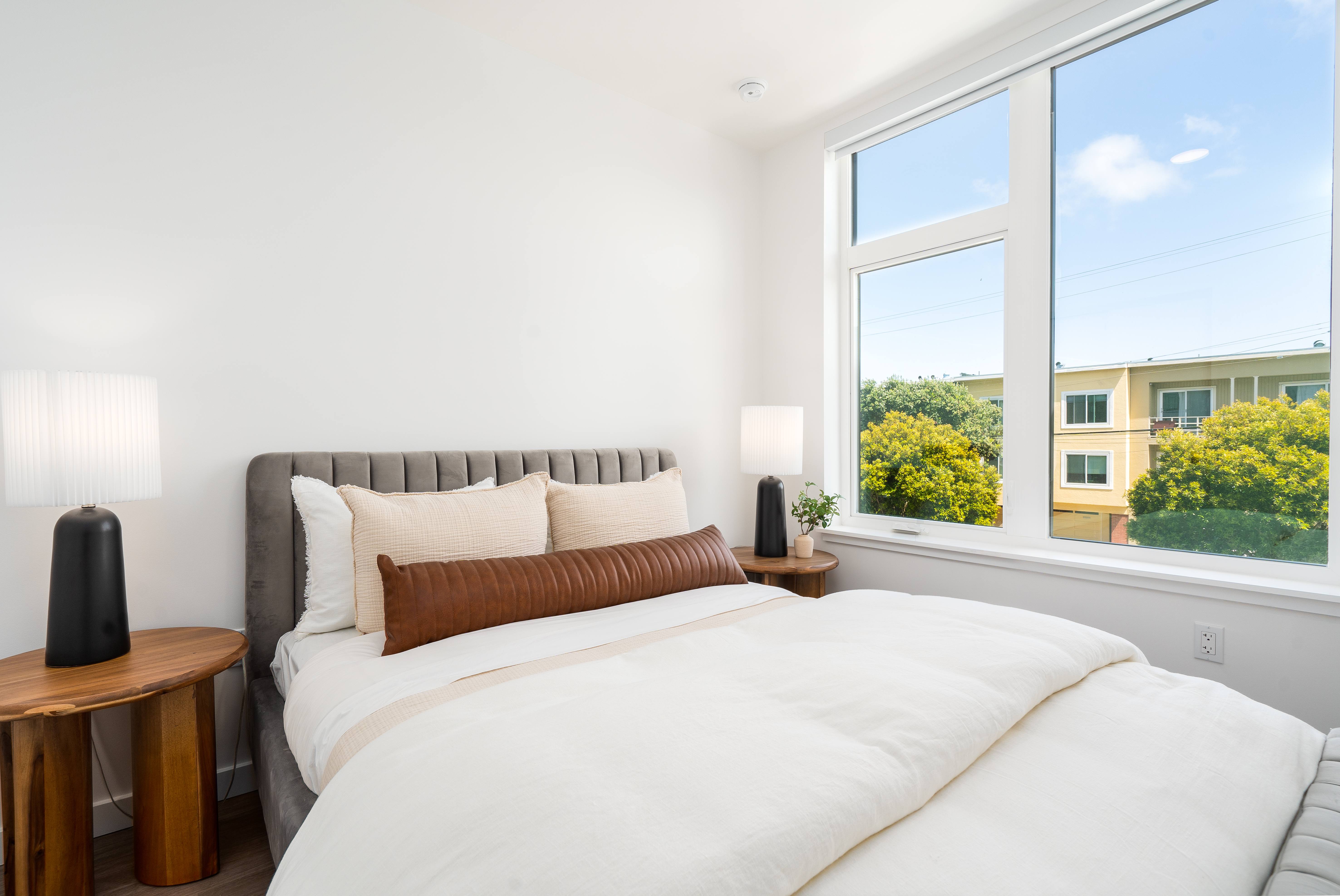 3BR/2BA Apartment on Ocean Avenue · San Francisco photo 3